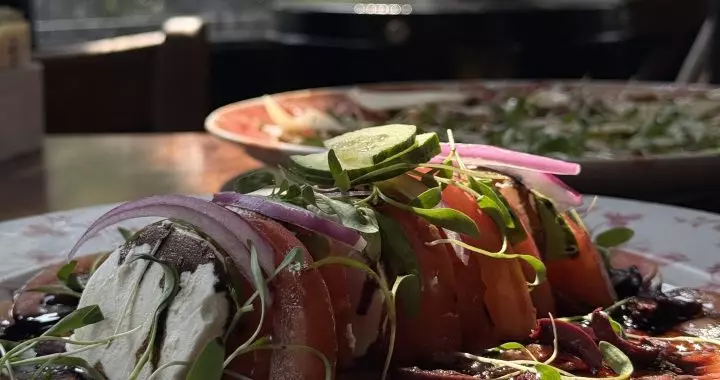 Restaurantes nuevos en CDMX: 7 señales de que estás pagando por el marketing y no por la comida